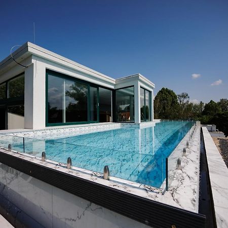Villa Bauhaus Wellness Apartman 102 希欧福克 外观 照片