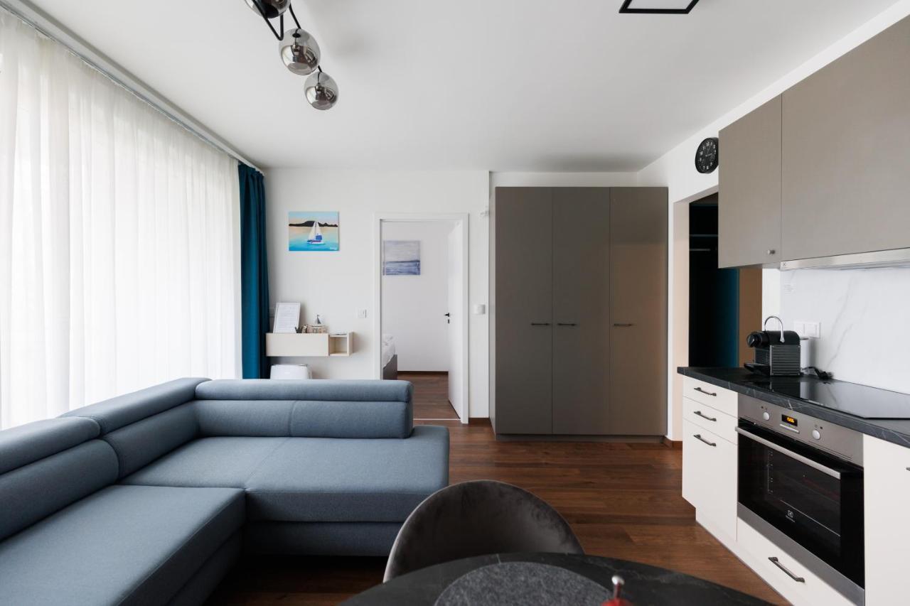Villa Bauhaus Wellness Apartman 102 希欧福克 外观 照片