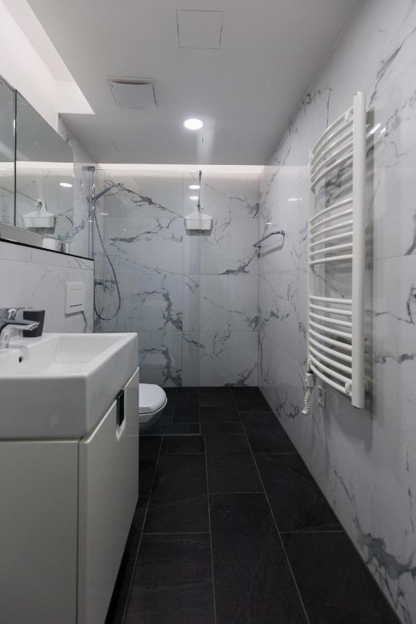 Villa Bauhaus Wellness Apartman 102 希欧福克 外观 照片