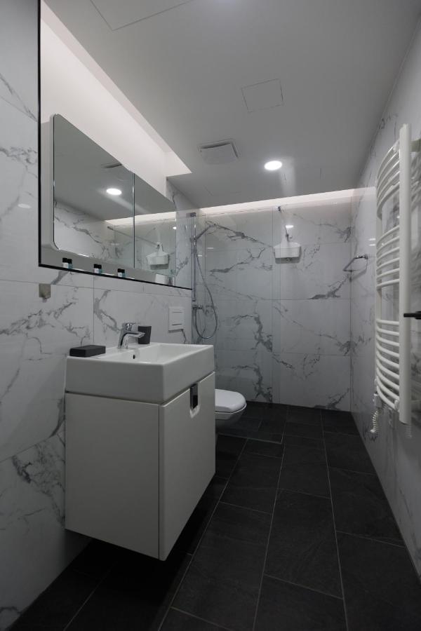 Villa Bauhaus Wellness Apartman 102 希欧福克 外观 照片