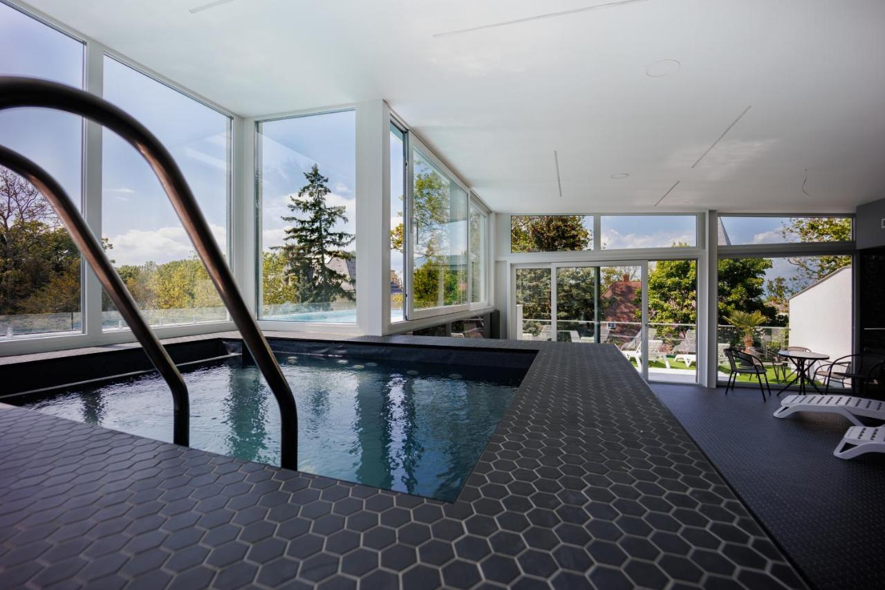 Villa Bauhaus Wellness Apartman 102 希欧福克 外观 照片